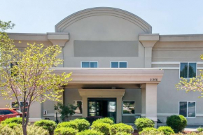  Quality Inn & Suites Ann Arbor Hwy 23  Энн Арбор